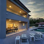 Villa Petra Risika